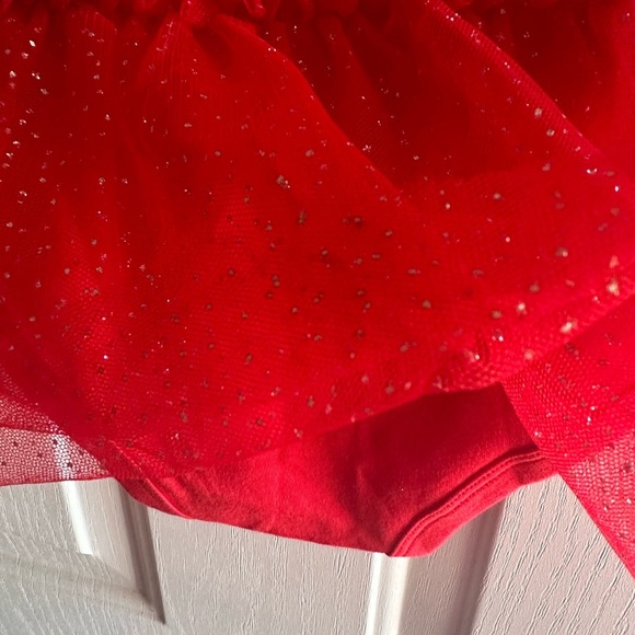 Nursery Rhyme Christmas red onsie 12 mo - Picture 7 of 10